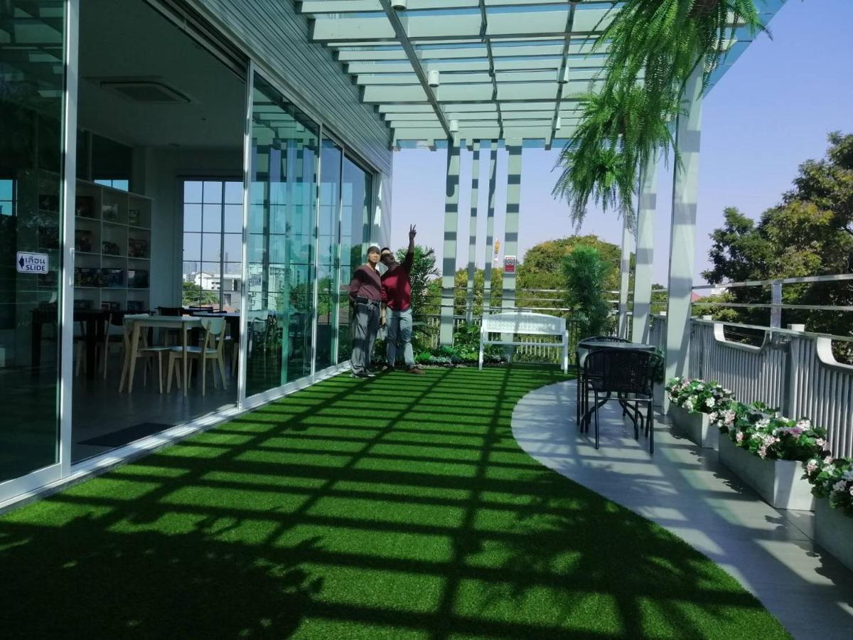 The Square 101 Hotel Bangkok Exterior photo